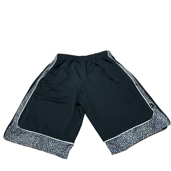 Jordan Black & Grey Patterned Athletic Shorts - Picture 2 of 4